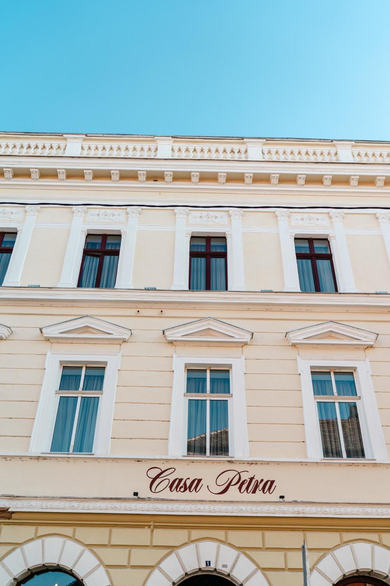Casa Petra Lägenhet Sibiu Exteriör bild